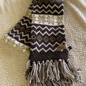 GAP Scarf